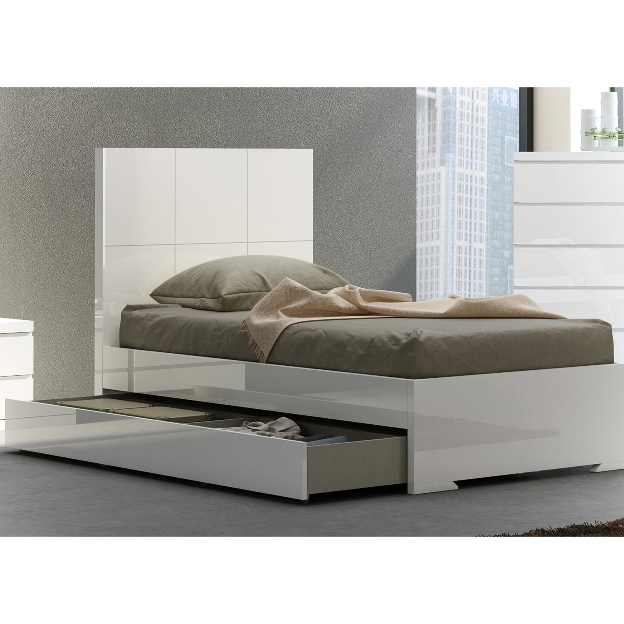 Whiteline Modern Living Anna Twin Trundle Bed