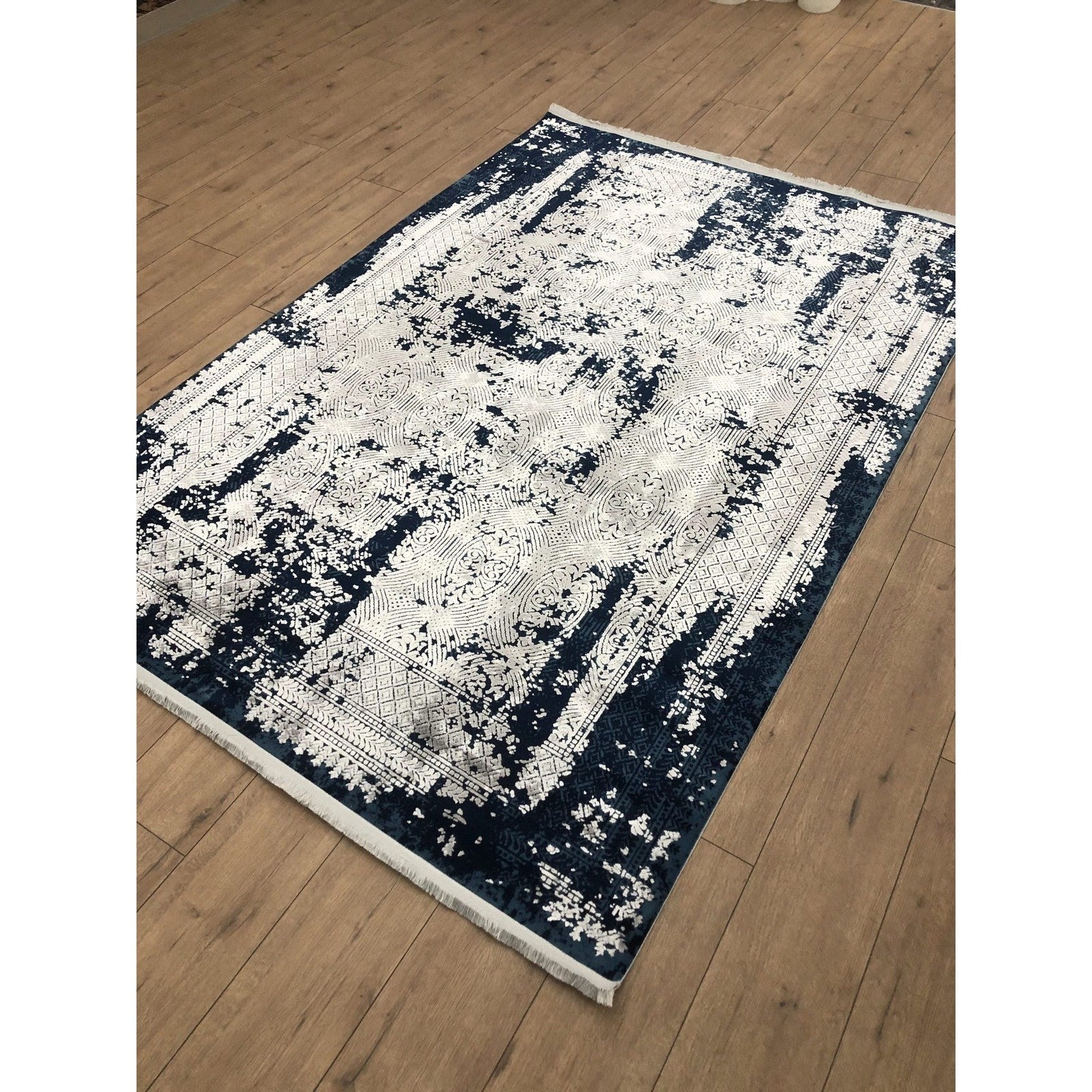 Whiteline Modern Living Juliet Rug